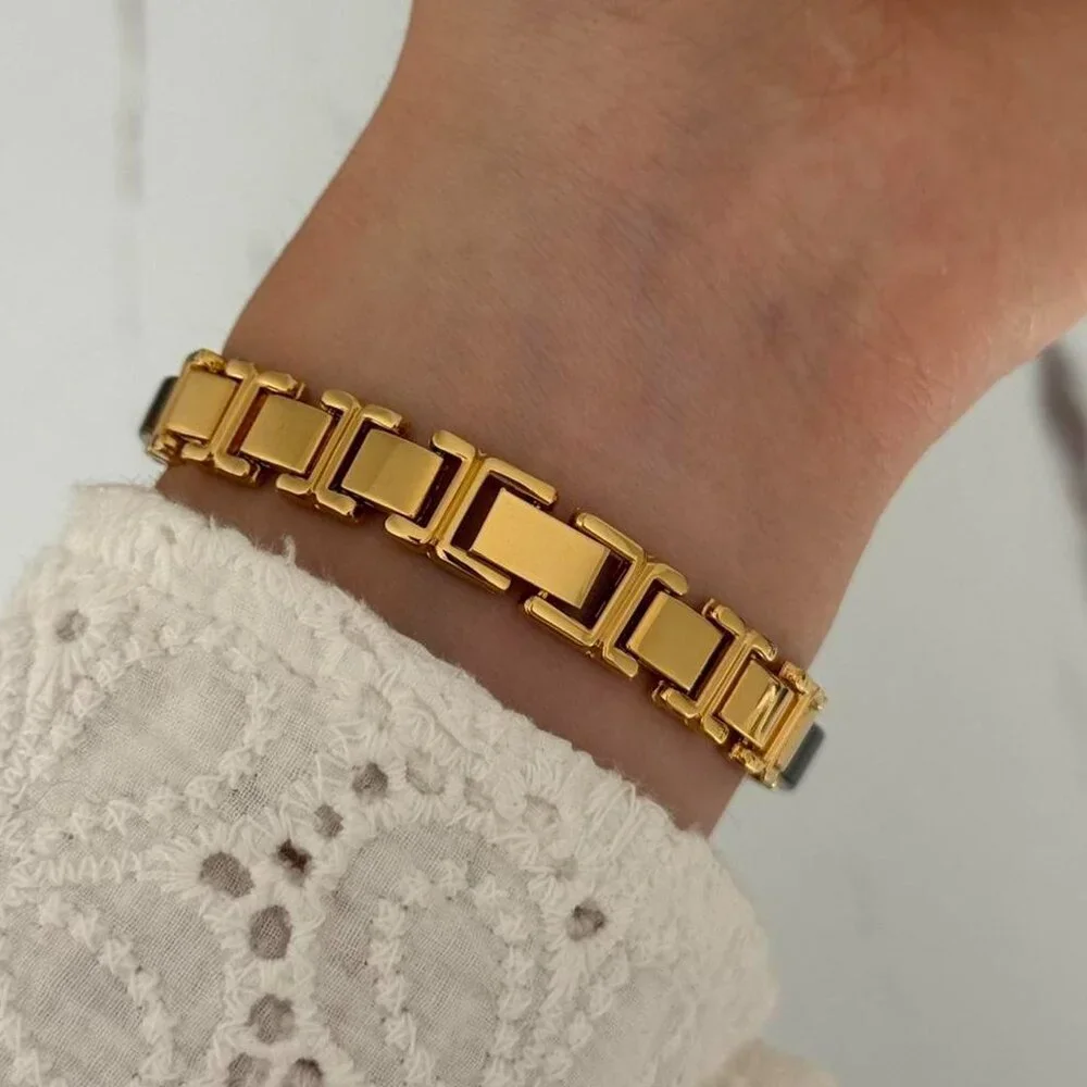 Sku0447 Vintage inspired‎ Gold Brown Women Classic Square Watch + gift bag